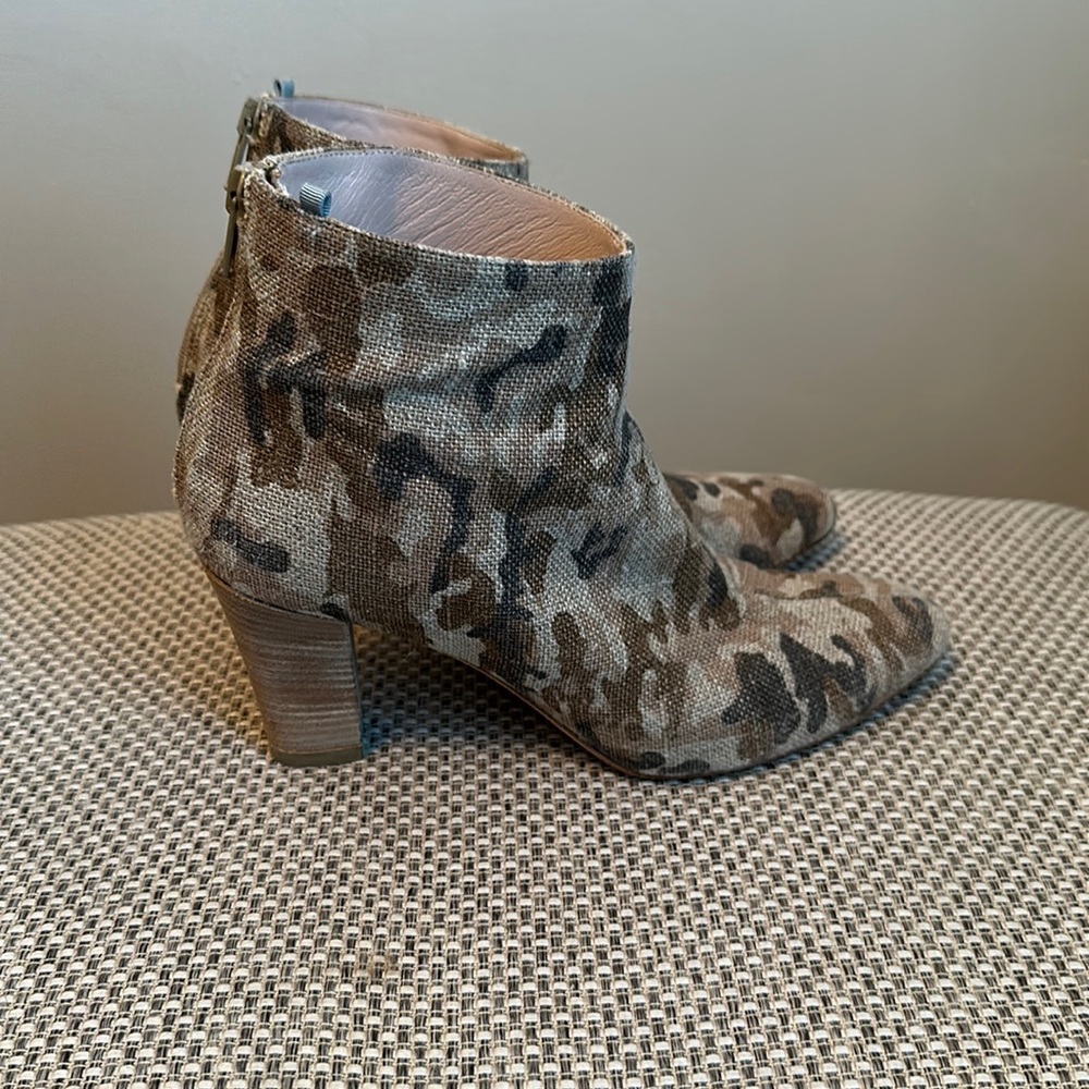SJP by Sarah Jessica Parker, camo booties, size 38.5